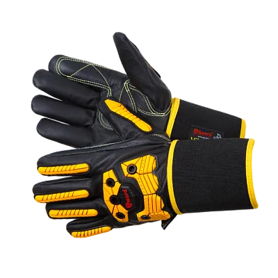 Кожанные перчатки с противоударными накладками